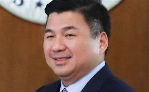 Dennis Uy avoids default after payment of Clark project debt